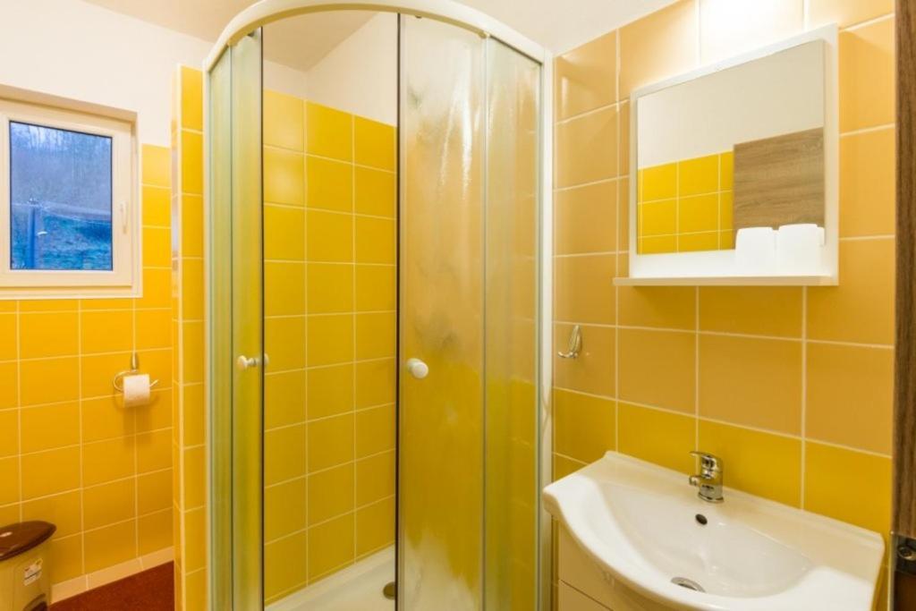 Ferienwohnung Urbarsky Dom Dolny Kubin Exterior foto